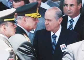Devlet Bahçeli Kimdir?