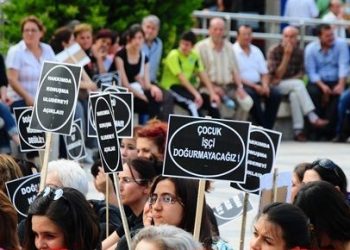 Köle Yoksul Toplumdan, Doğurgan Köle Yoksul Topluma Geçiş