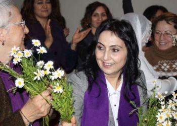 HDP Eşbaşkanı Yüksekdağ’dan kadınlara mektup: İrademiz teslim alınamayacak!