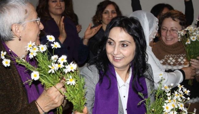 HDP Eşbaşkanı Yüksekdağ’dan kadınlara mektup: İrademiz teslim alınamayacak!