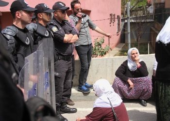 Erdoğan’ın Kürt Annelere Hediyesi  Jop, Tazyikli Su, İşkence ve Çocuklarının Ölü Bedenleri