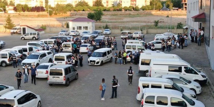 İktidar Eliyle Meşrulaştırılan Fuhuş ve Çetecilik