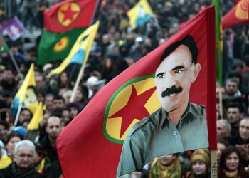 Uluslararası Komplo ve Dem Dema Azadiyê Hamlesi