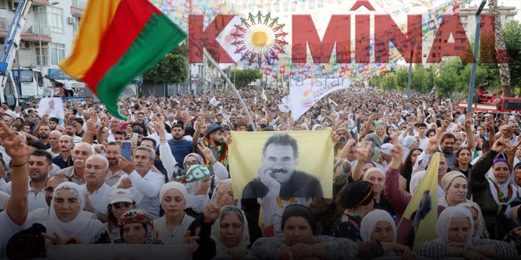 Rêber Apo: Serdema Nû Wê Bibe Serdema Pêngava Komunalîteyê