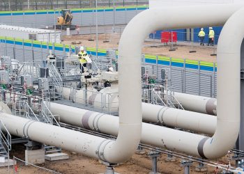 19 December 2019, Mecklenburg-Western Pomerania, Lubmin: View of the natural gas receiving station of the European gas connection pipeline Eugal. The Eugal pipeline connects the natural gas receiving station in Lubmin near Greifswald with the gas pressure regulating and metering station in Deutschneudorf (Saxony) near the Czech border. According to the company, up to 30.9 billion cubic meters of natural gas can be transported per year. Until the Nord Stream 2 Baltic Sea pipeline is completed, the pipeline will be fed from the North European Gas Pipeline NEL. Photo: Stefan Sauer/dpa-Zentralbild/dpa (Photo by Stefan Sauer/picture alliance via Getty Images)